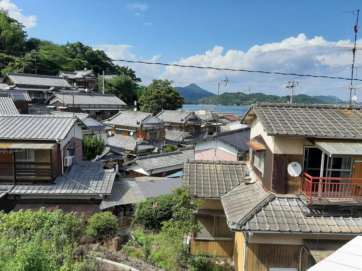 Guesthouse Kume Imabari Railway Station Exterior foto